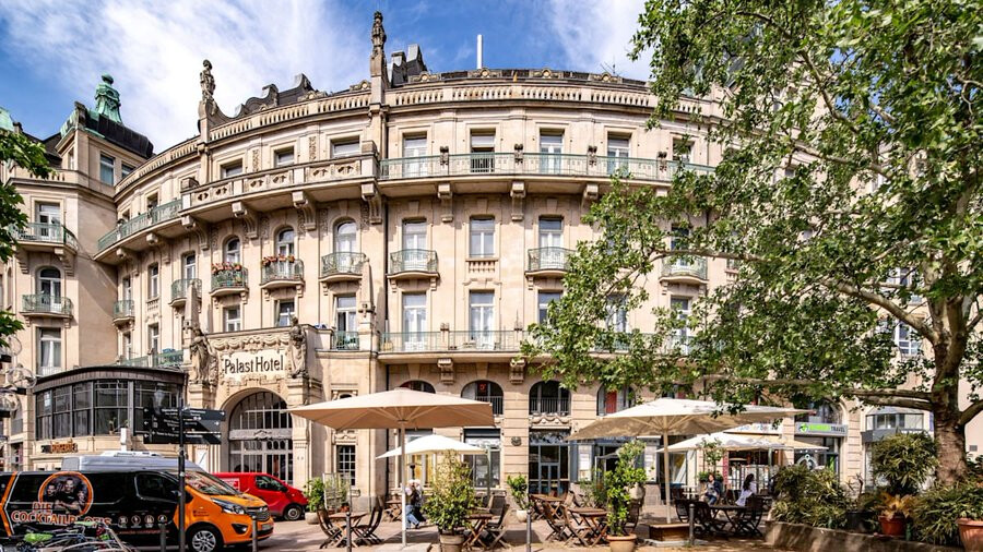 🇩🇪Niemcy: Wiesbaden. Hotel przerobiony na kwatery dla migrantów