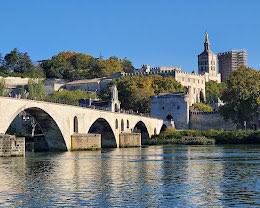 🇫🇷Francja: Awinion. Napastnicy odgryźli mężczyźnie kawałek brody za odmowę papierosa