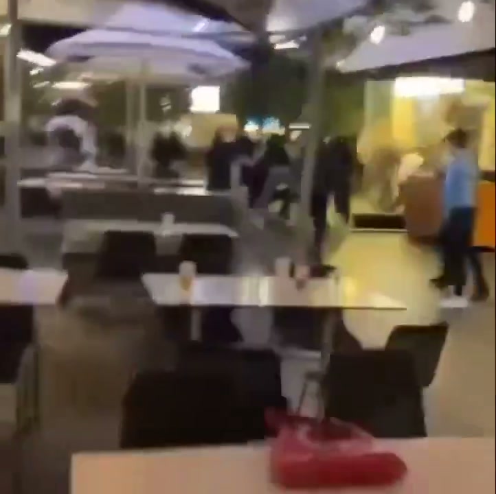 🇦🇺Australia: Melbourne. Zamaskowani napastnicy z maczetą ranili osiemnastolatka