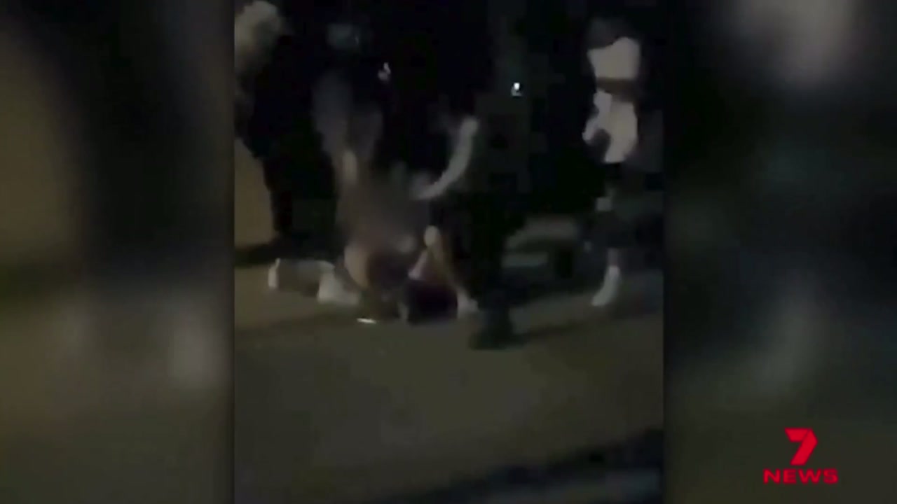 🇦🇺Australia: Perth. Nastolatek pocięty maczetami przez afrykańską bandę