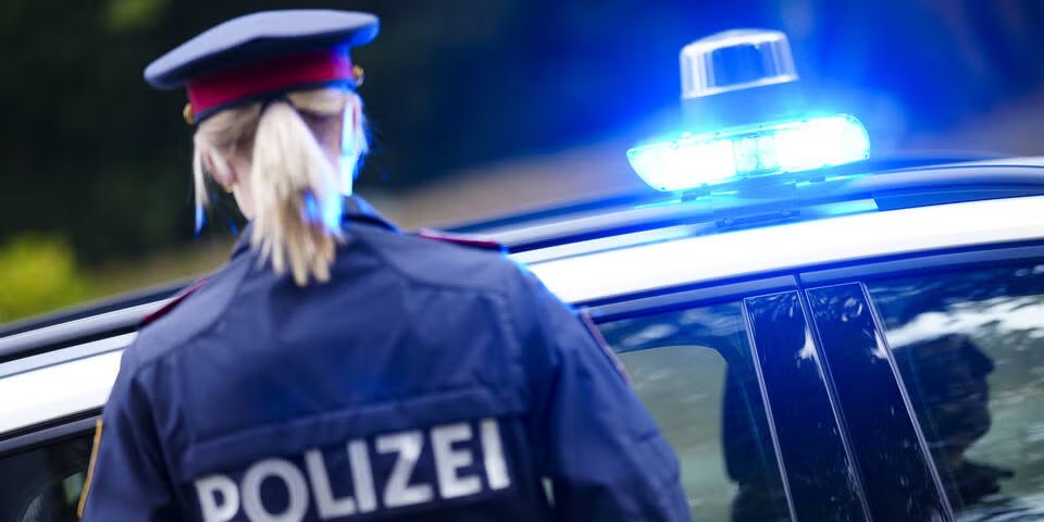 🇦🇹Austria: Wiedeń. Mężczyzna pobił nastoletnią siostrę za kontakt z kolegą