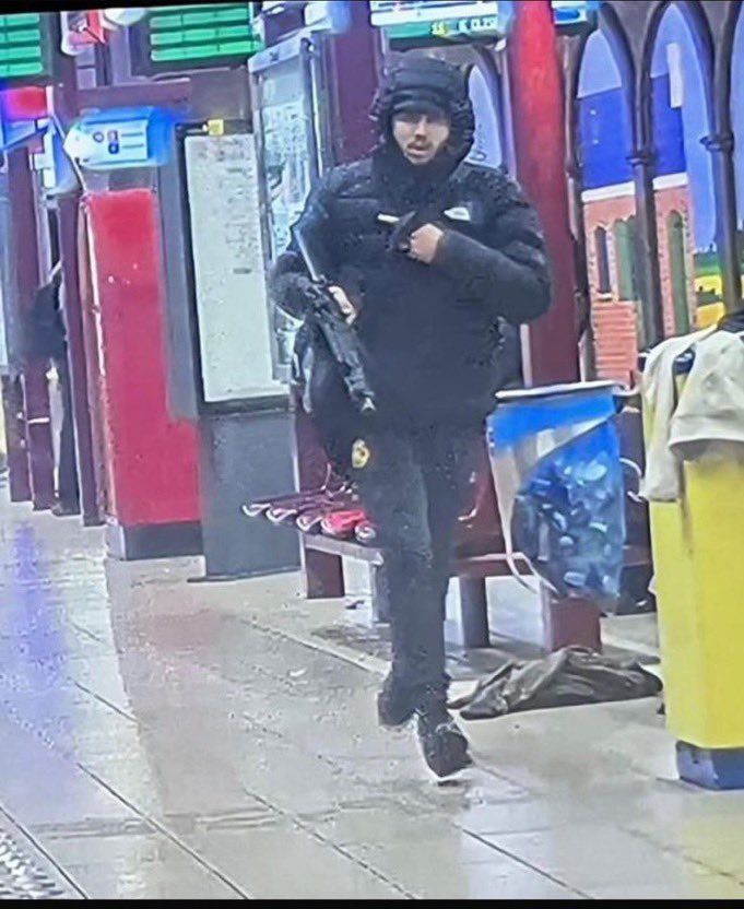 Belgia: Bruksela. Bouchez zapowiada "oczyszczenie ulic" po strzelaninie przy metrze Clemenceau