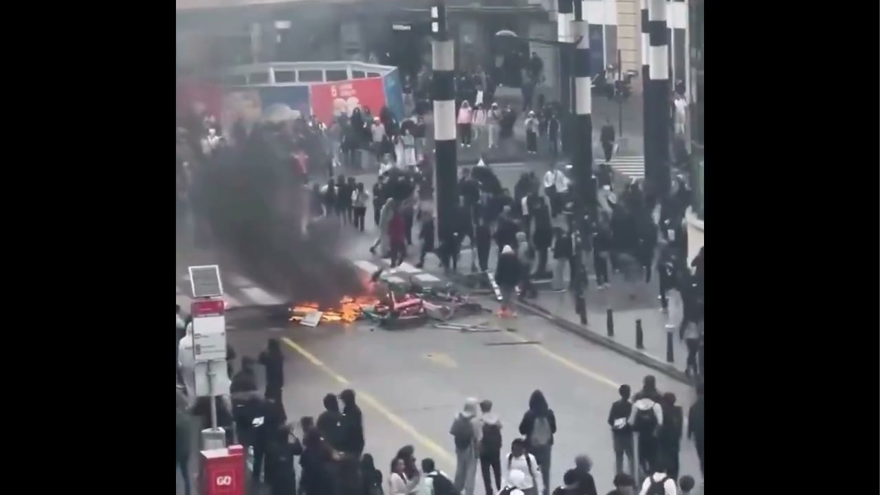 🇧🇪Belgia: Bruksela. Zamieszki przy Dworcu Centralnym podczas protestu
