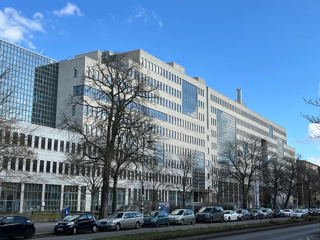 🇩🇪Niemcy: Berlin. Nowy ośrodek azylowy w Kreuzbergu dla 1500 migrantów za 165 mln euro