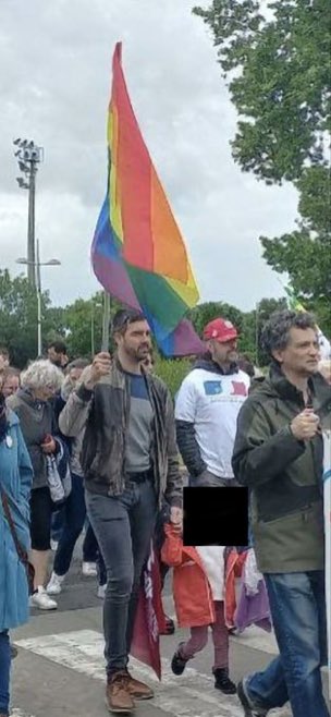 🇫🇷Francja: Ancenis. Skazany za pedofilię aktywista nadal protestuje przeciwko prawicy
