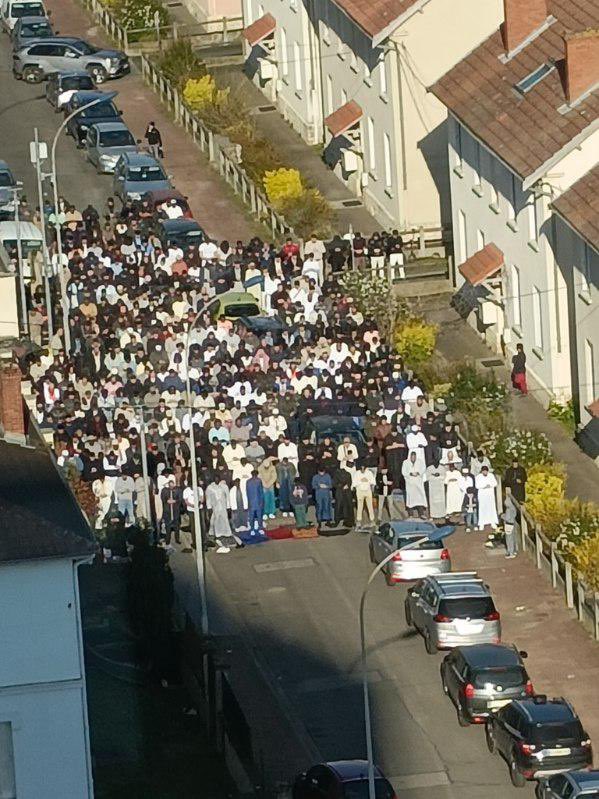 🇫🇷Francja: Chalon-sur-Saône. Mer oskarża imama o kłamstwo ws. blokady ulicy
