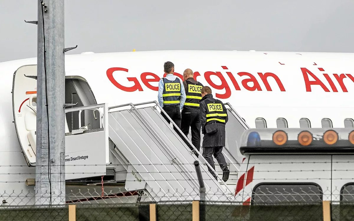 🇫🇷Francja: Deportacja 23 Gruzinów z Rennes wywołuje protesty lewicowych działaczy