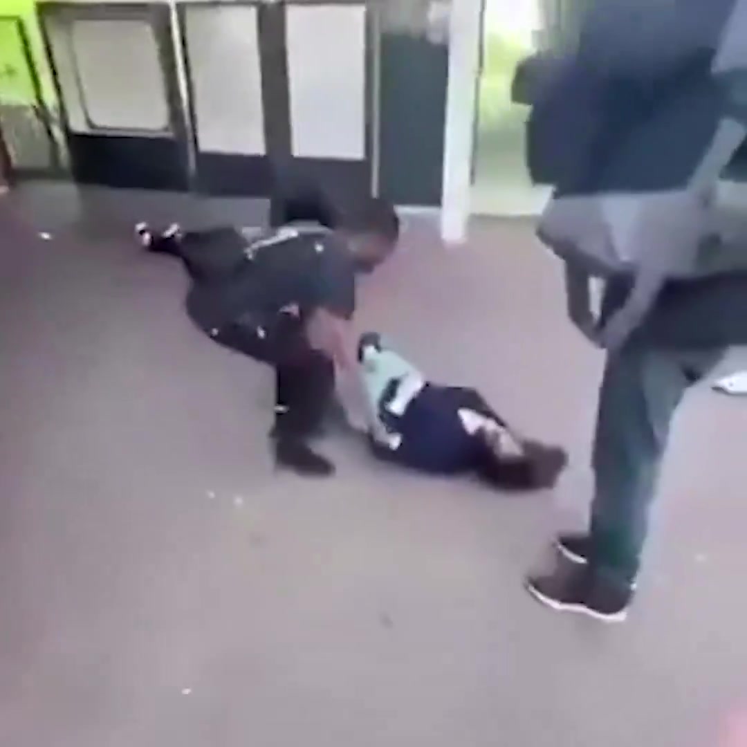 🇫🇷Francja: Gagny. Atak siekierą: ofiara śmiertelna i ciężko ranna 20-latka