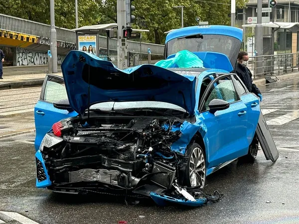 🇫🇷Francja: Grenoble. Auto zabójcy pracownika merostwa miało polskie tablice
