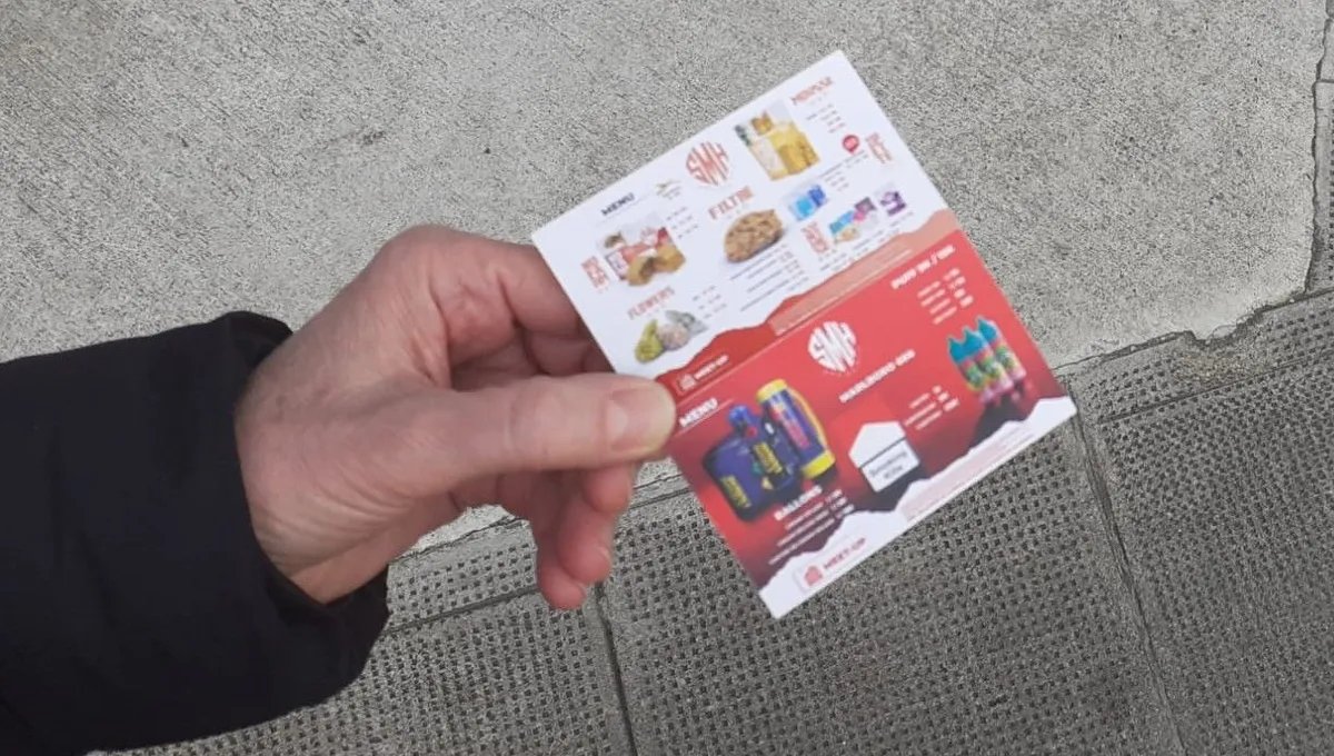 🇫🇷Francja: Grenoble. Dilerzy rozdają ulotki reklamujące narkotyki po skrzynkach pocztowych