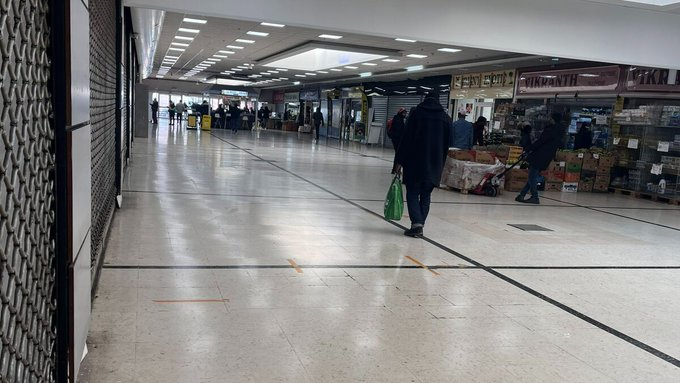 🇫🇷Francja: Grigny. Dźgnięcie w szyję w galerii i lincz sprawcy przez świadków