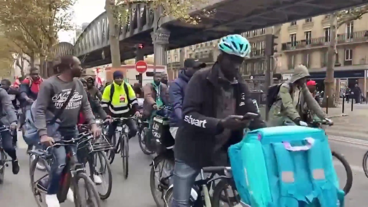 🇫🇷Francja: Imigranci zdominowali rynek kurierów rowerowych