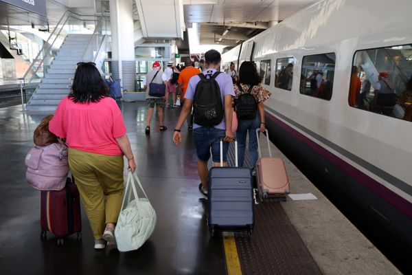 Francja: Kolej ogranicza liczbę i wymiary bagaży w pociągach