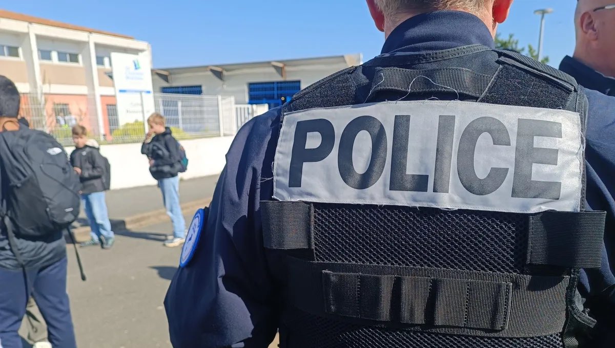Francja: La Rochelle. Trzynastolatek zaatakował nożem kolegę podczas lekcji