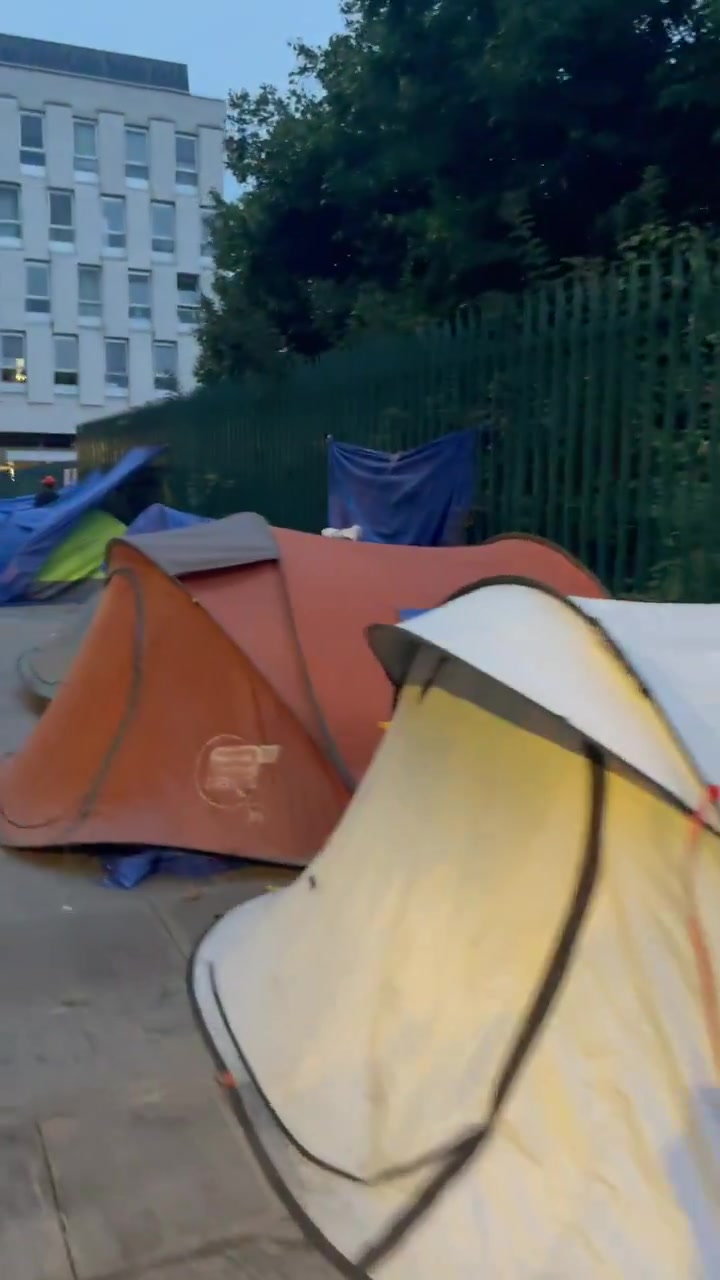 🇫🇷Francja: Le Marais zamieniona w imigranckie koczowisko