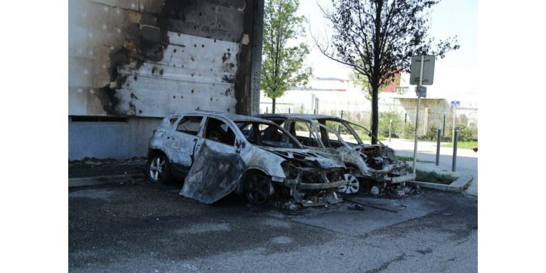 Francja: Le Teil. Trzy noce zamieszek w dzielnicy La Violette, na miejsce skierowano CRS