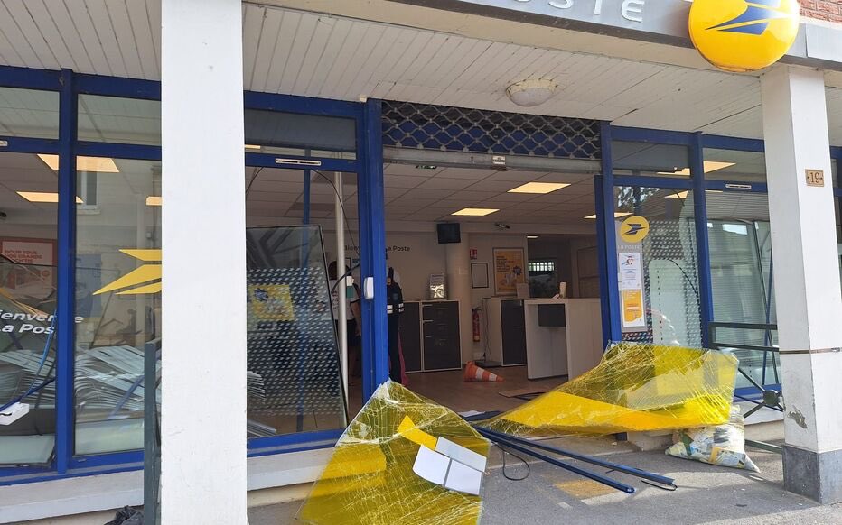 Francja: Margny-lès-Compiègne. Cygan zginął uciekając przed policją, po pogrzebie zdemolowano centrum miasta
