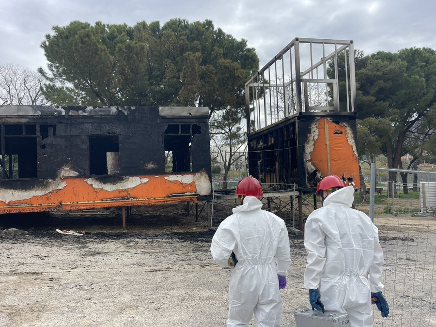 Francja: Marsylia. Pożar strawił punkt informacyjny w dzielnicy Air Bel, merostwo oskarża dilerów