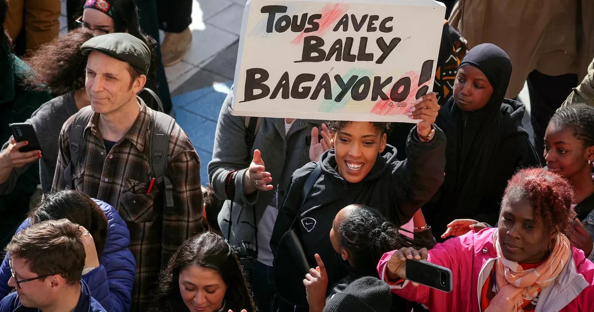 Francja: Matka z Gabonu cieszy się z wyborów i wzywa do rodzenia dzieci