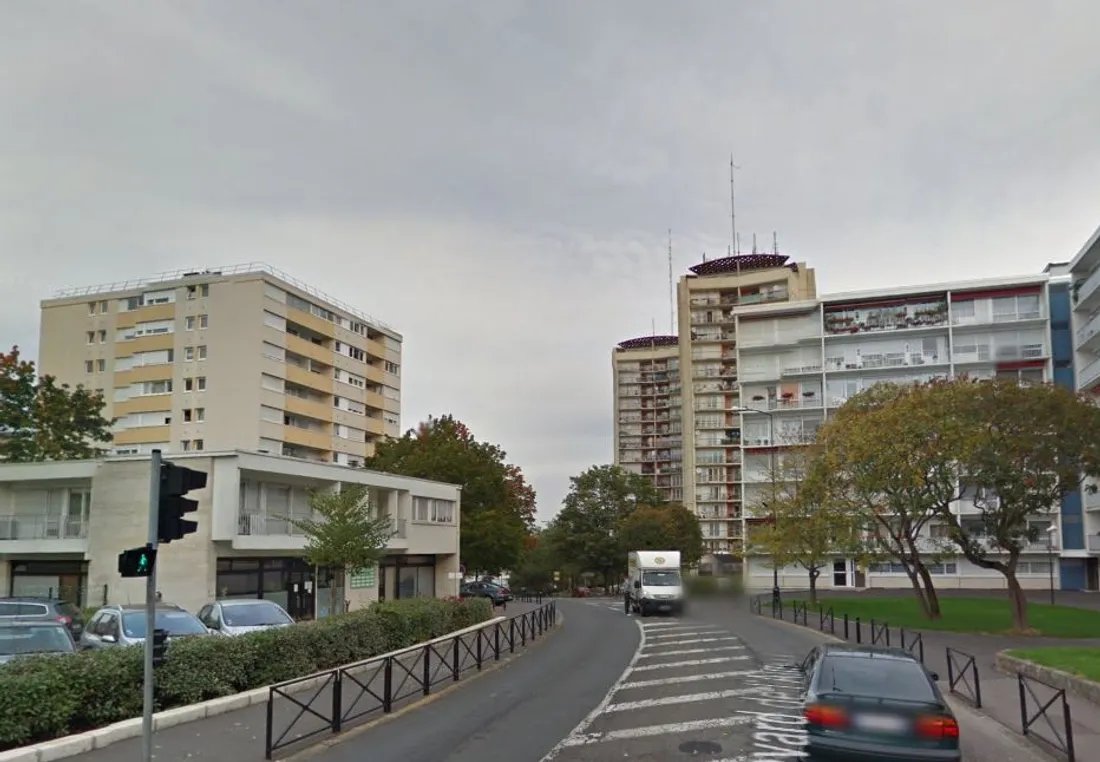Francja: Melun. Strzały do mieszkania i atak młotkiem w kolejnej fali przemocy