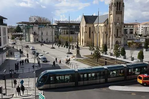 🇫🇷Francja: Mérignac. 2,5 roku więzienia za brutalne pobicie 85-latki