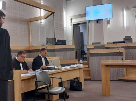 Francja: Montauban. 15 lat więzienia za 728 gwałtów na przybranej córce