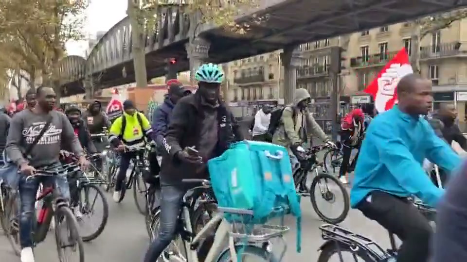 🇫🇷Francja: Organizacje oskarżają platformy dostawcze o handel ludźmi