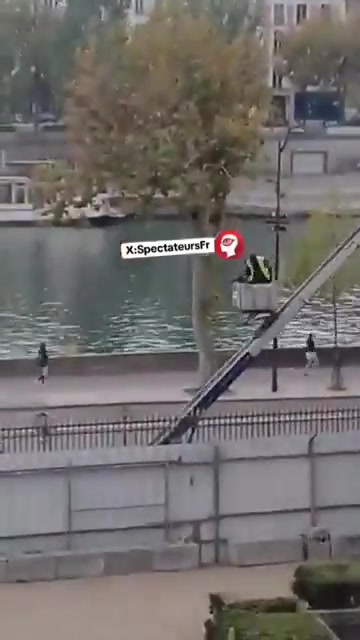 🇫🇷Francja: Paryż. Czterech oskarżonych o kradzież klejnotów z Luwru
