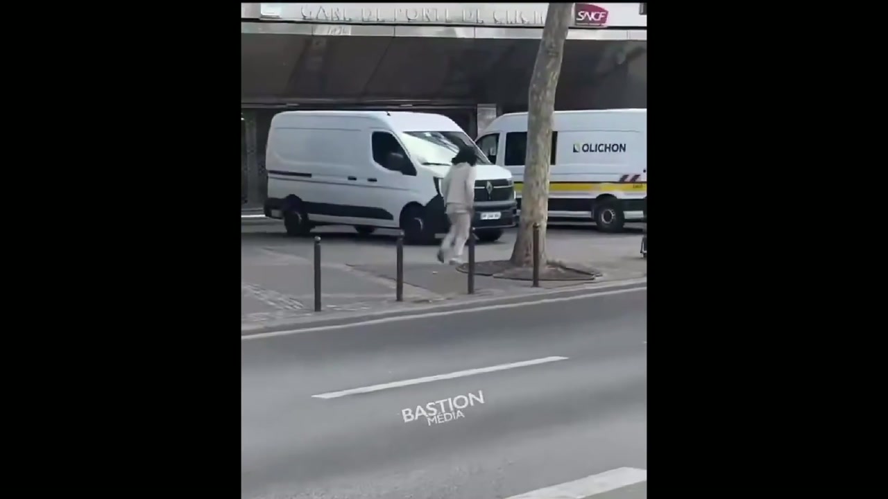 🇫🇷Francja: Paryż. Napastnik zaatakował nożem trzy kobiety w pobliżu Porte de Clichy