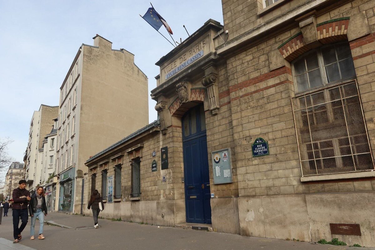 Francja: Paryż. Uczeń zaatakowany szablą przed liceum René-Cassin