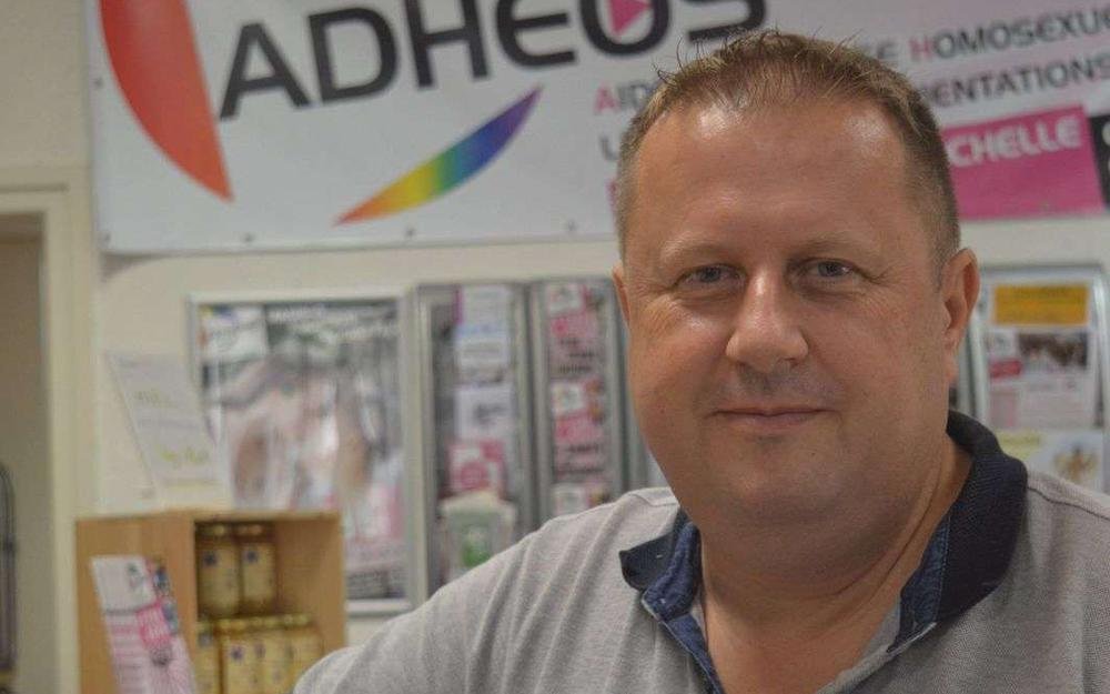 Francja: Saintes. Były prezes organizacji LGBTI+ oskarżony o gwałty na azylantach