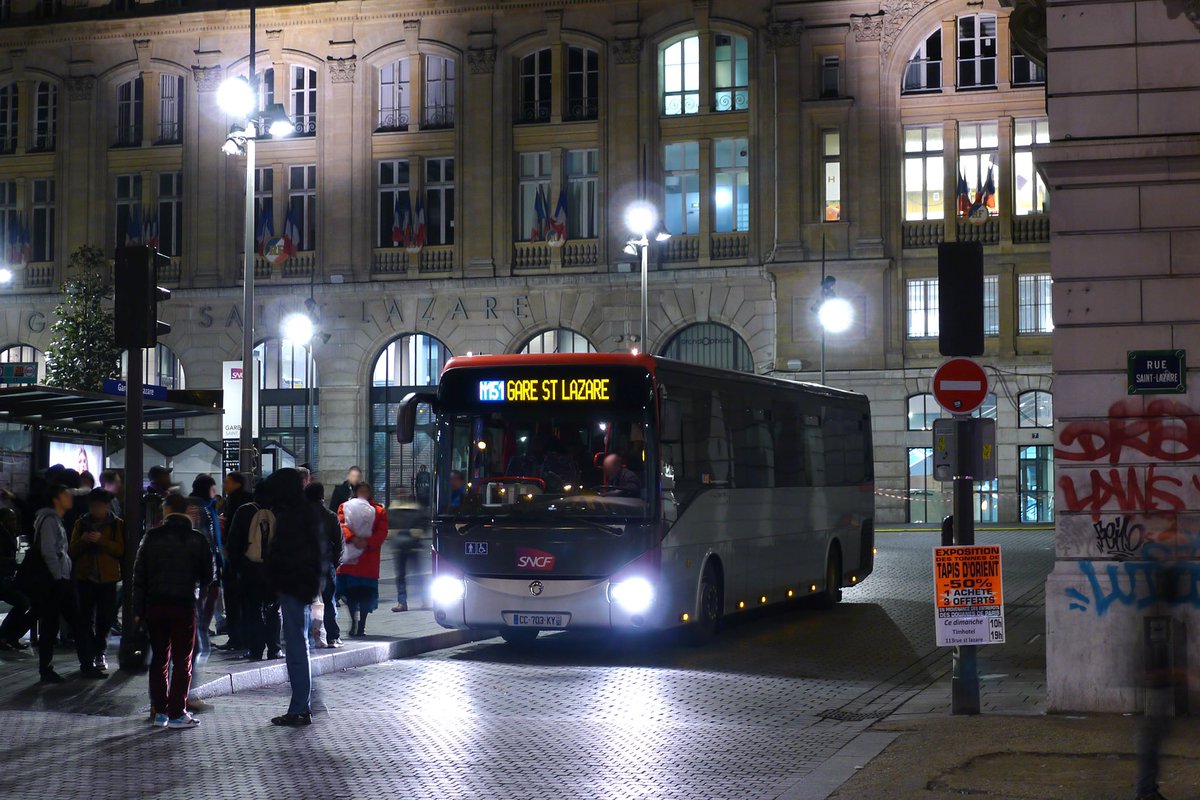 Francja: Sartrouville-Cergy. Nożownik zaatakował troje pasażerów nocnego autobusu