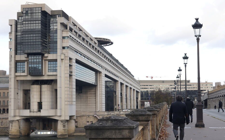 🇫🇷Francja: Urzędnik ministerstwa oskarżony o szpiegostwo na rzecz Algierii