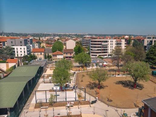 Francja: Villeurbanne. 23-latek podejrzany o gwałt na niepełnosprawnym 61-latku