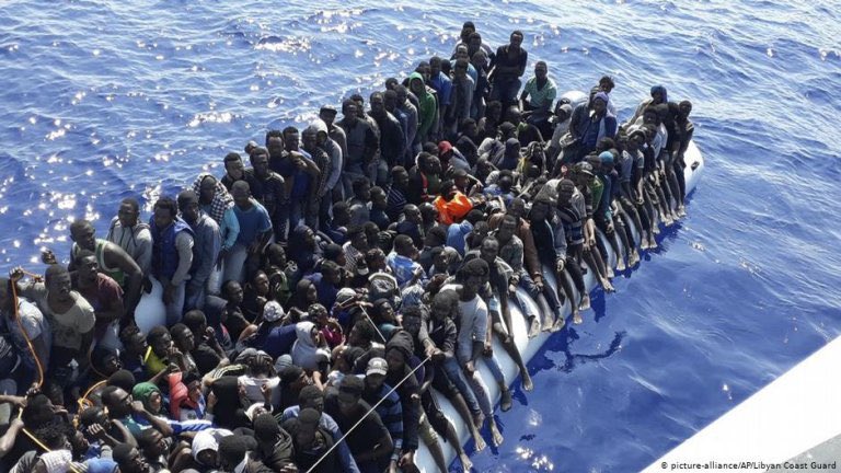 🇬🇷Grecja: Minister ostrzega przed 550 tys. migrantów oczekujących w Libii