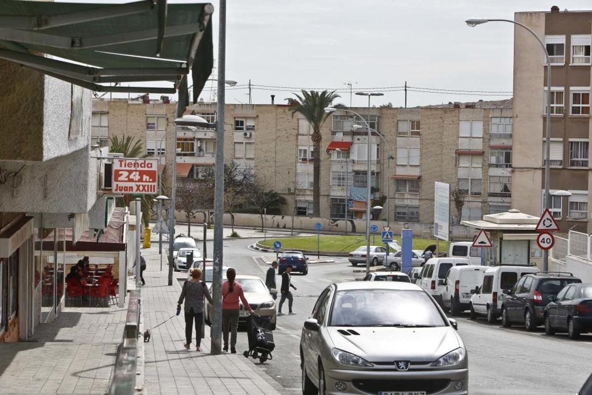 Hiszpania: Alicante. Algierczyk więził i torturował kobietę przez tydzień