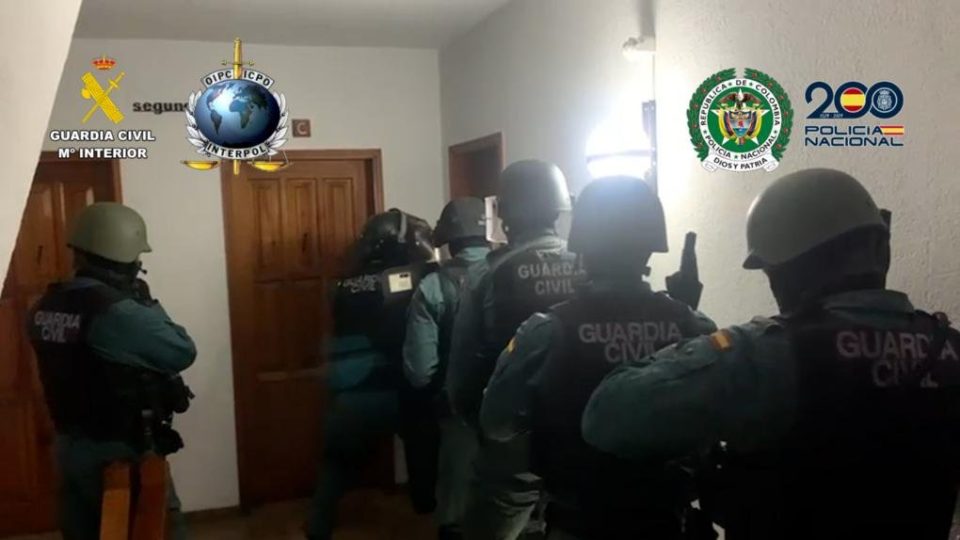 Hiszpania: Badajoz. Policja rozbiła gang handlujący kobietami, uwolniono 18 ofia