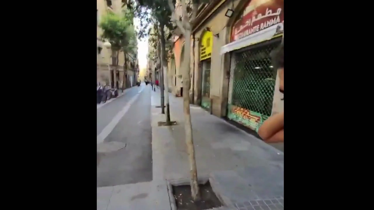 🇪🇸Hiszpania: Barcelona. Amerykańska turystka obroniła się gazem przed napastnikiem w El Raval