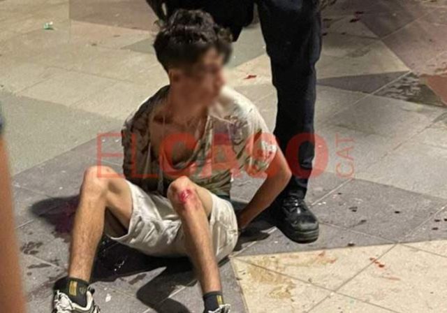 Hiszpania: Barcelona. Holenderski turysta ugodzony nożem podczas próby kradzieży