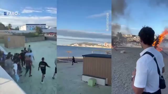 🇪🇸Hiszpania: Ceuta. Mieszkańcy demontują koczowisko migrantów na plaży, policja ich powstrzymuje