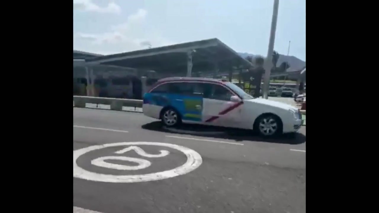 🇪🇸Hiszpania: Gran Canaria. Policja zastrzeliła imigranta z Gambii na lotnisku po ataku nożem