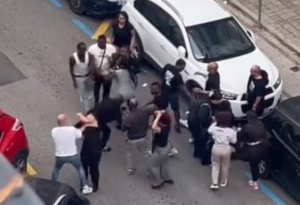 Hiszpania: Ibiza. Masowa bójka ok. 30 osób w dzielnicy Figueretes, trzej ranni