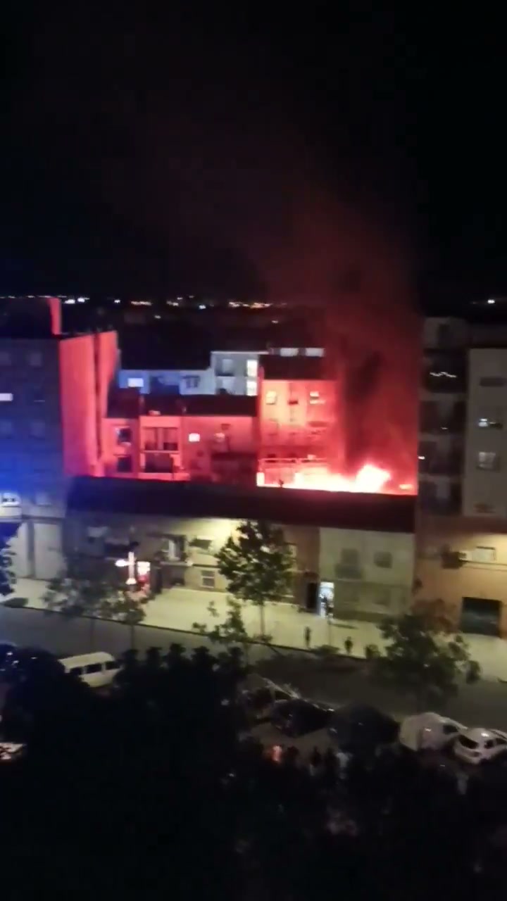 🇪🇸Hiszpania: Lerida. Masowa bójka grup imigrantów na noże, trzech rannych