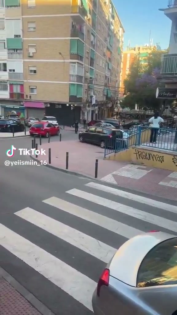 🇪🇸Hiszpania: Malaga. Sąsiad udaremnił próbę porwania dziecka