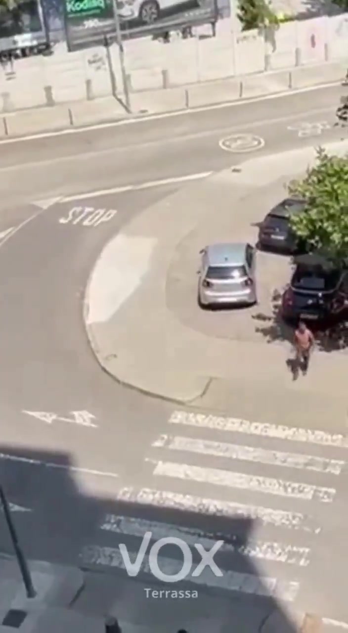 🇪🇸Hiszpania: Młody mężczyzna stanął w obronie kobiety przed nękaniem (Terrassa)