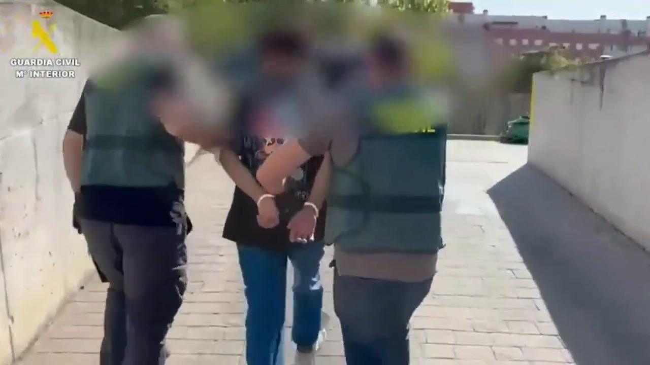 🇪🇸Hiszpania: Rivas. Pięciu Arabów z gangu Bloods aresztowanych za rozboje z nożem