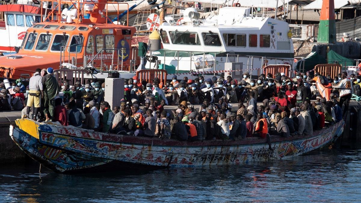 Hiszpania: Wyspy Kanaryjskie. "Sicarios" na łodzi przemytników mordowali migrantów w rejsie na El Hierro
