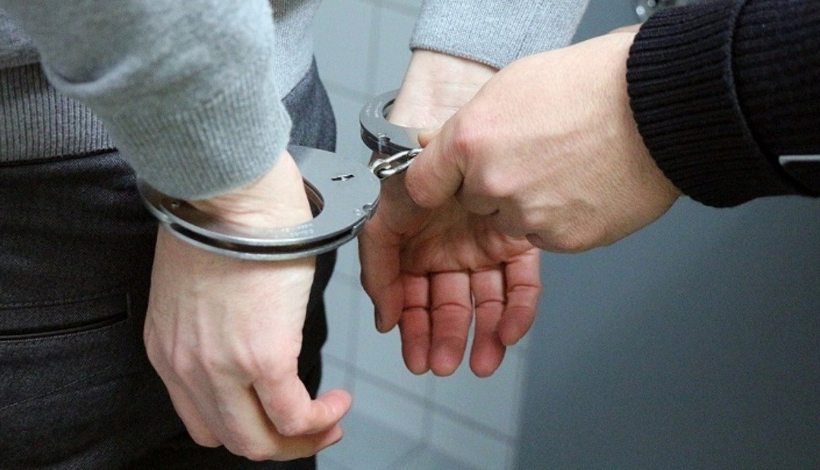 🇩🇪Niemcy: Bad Kötzting. Napastnik zaatakował ochroniarzy i groził policjantom