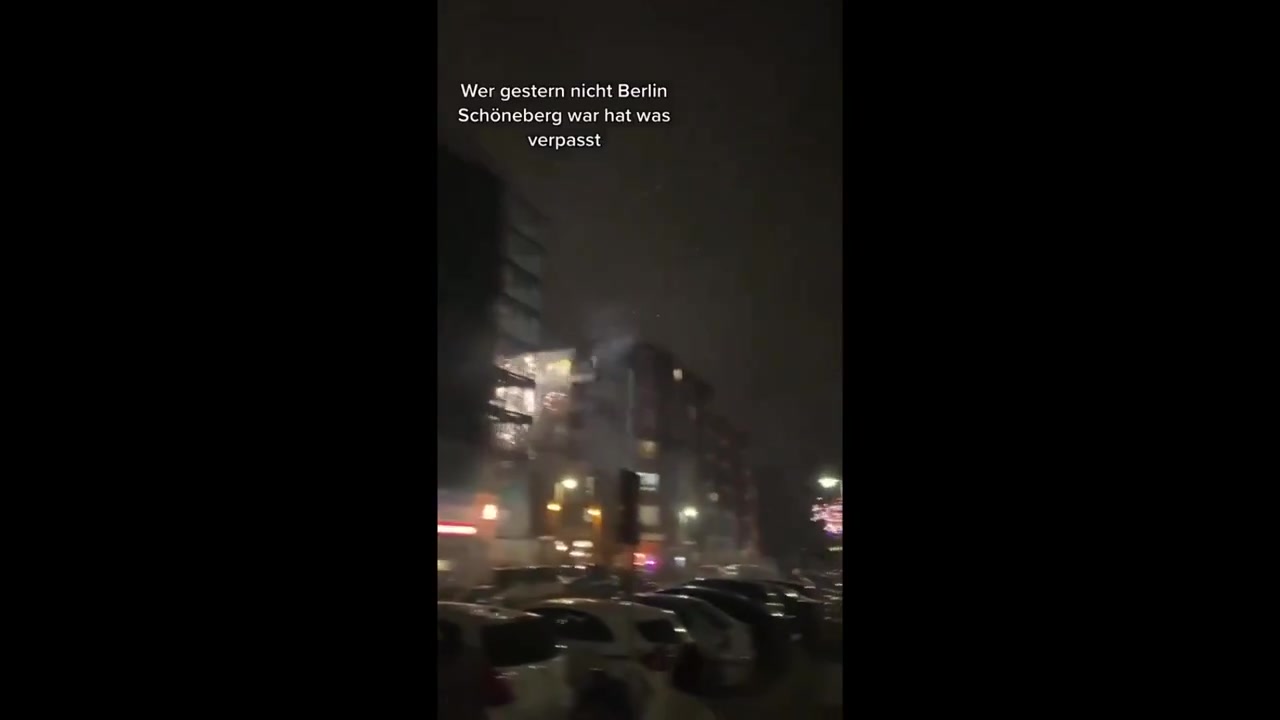 🇩🇪Niemcy: Berlin. Sylwestrowa noc pożarów i wybuchów, kilkoro rannych w różnych częściach miasta