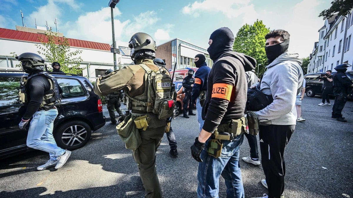 Niemcy: Essen. Proces Erjona S. o serię islamistycznych ataków nożem